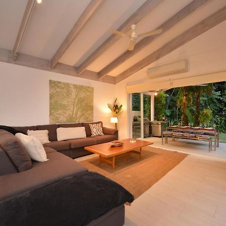 Pavilions In The Palms Heated Pool Short Path To Beach Five Bedrooms Sleeps 14 Port Douglas Exterior photo