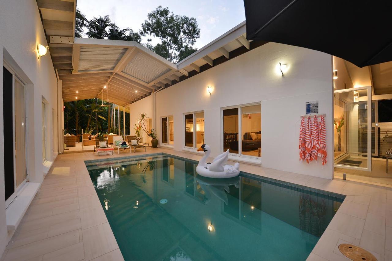 Pavilions In The Palms Heated Pool Short Path To Beach Five Bedrooms Sleeps 14 Port Douglas Exterior photo