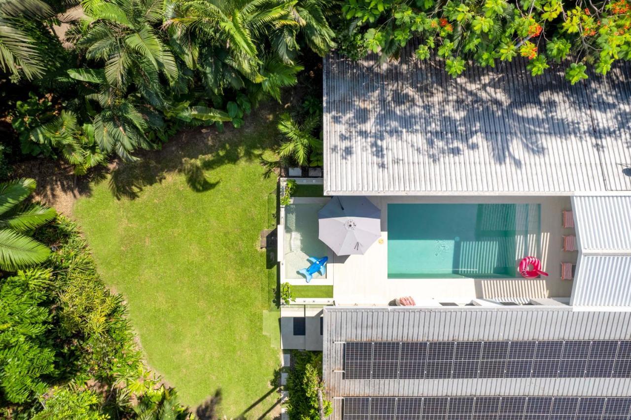 Pavilions In The Palms Heated Pool Short Path To Beach Five Bedrooms Sleeps 14 Port Douglas Exterior photo