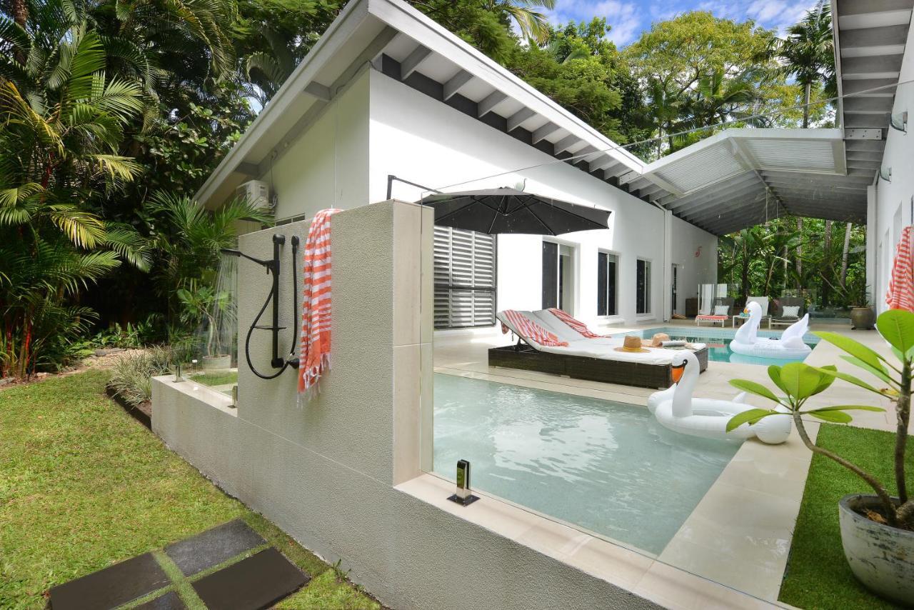 Pavilions In The Palms Heated Pool Short Path To Beach Five Bedrooms Sleeps 14 Port Douglas Exterior photo