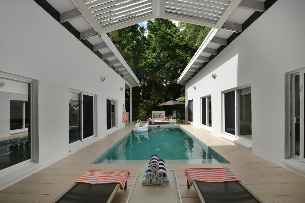 Pavilions In The Palms Heated Pool Short Path To Beach Five Bedrooms Sleeps 14 Port Douglas Exterior photo