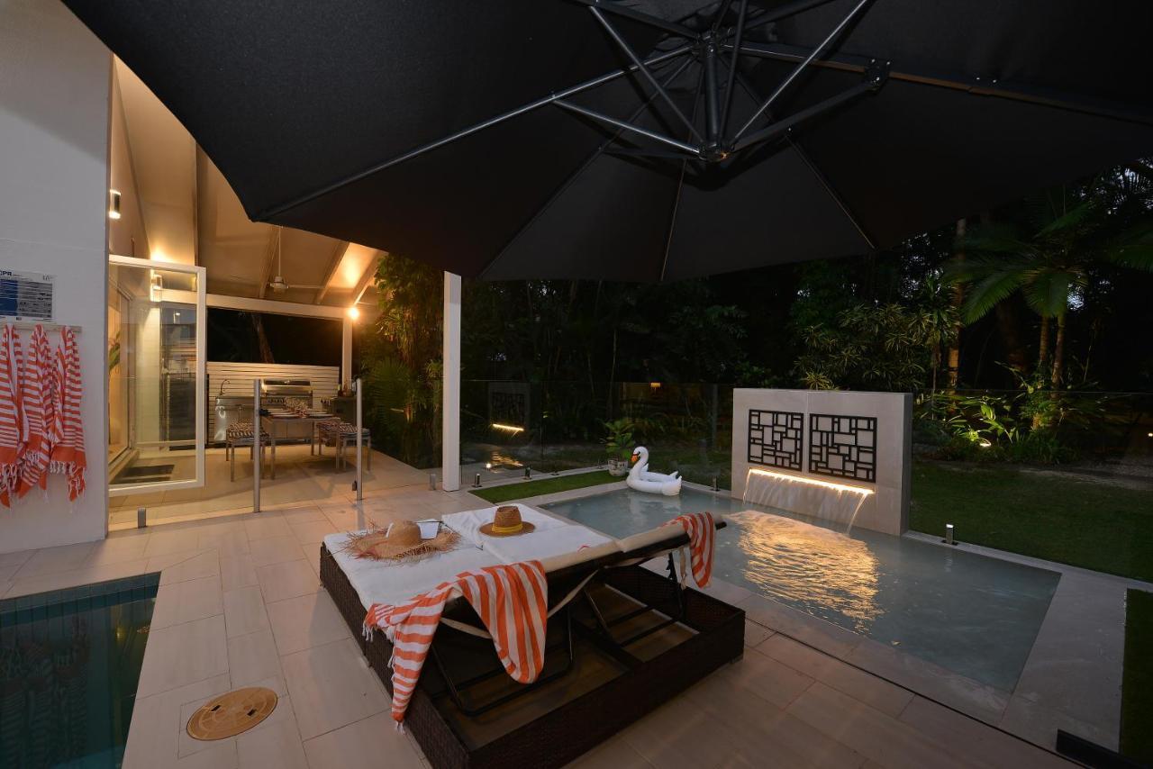 Pavilions In The Palms Heated Pool Short Path To Beach Five Bedrooms Sleeps 14 Port Douglas Exterior photo